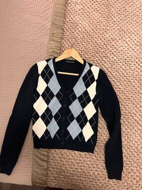Brandy Melville Navy, Light Blue & Cream Argyle V‑Neck Cardigan